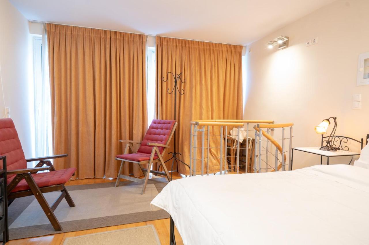 Acropolis Metro St.3 Bedrοοms 6 Persons Maisonette เอเธนส์ ภายนอก รูปภาพ