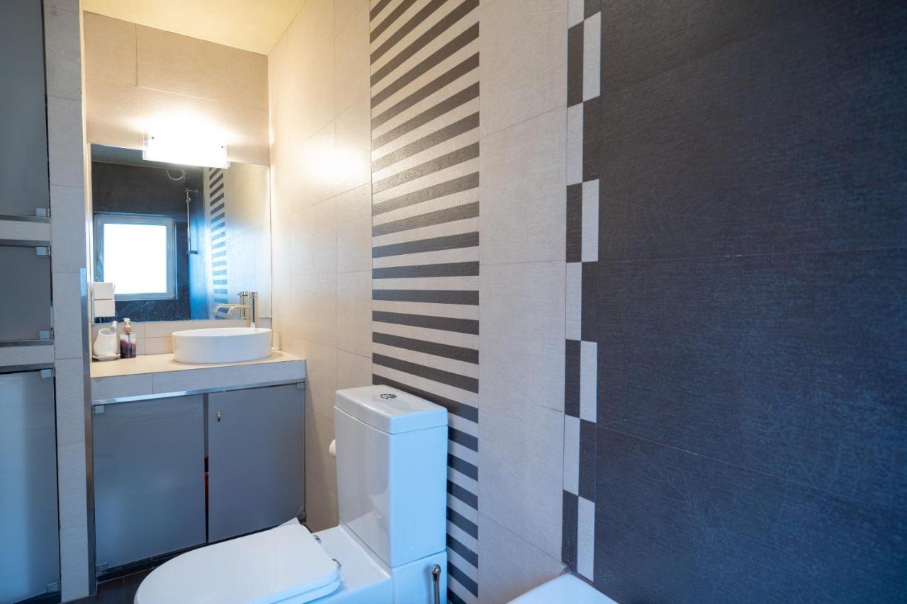 Acropolis Metro St.3 Bedrοοms 6 Persons Maisonette เอเธนส์ ภายนอก รูปภาพ